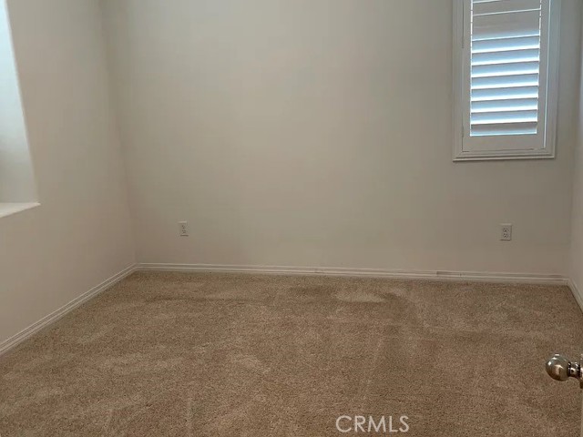 Detail Gallery Image 6 of 22 For 5261 Aster Way #3,  Fontana,  CA 92336 - 4 Beds | 3 Baths