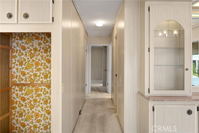 2240 Lake Glen Dr, La Habra CA: https://media.crmls.org/medias/82d888c1-1593-402d-a08a-7e9ec038da6a.jpg