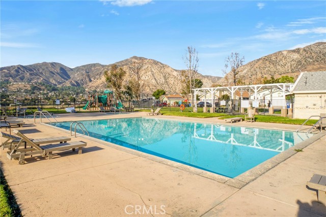 Detail Gallery Image 31 of 37 For 13691 Gavina #594,  Sylmar,  CA 91342 - 3 Beds | 2 Baths