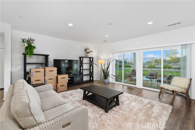 34762 Kingsnake, Murrieta CA: https://media.crmls.org/medias/82d9fcb7-0fb5-4e36-a645-83b9f5f6574f.jpg