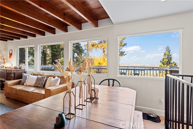 Detail Gallery Image 16 of 51 For 521 Sunderland Court, Lake Arrowhead,  CA 92352 - 4 Beds | 2 Baths