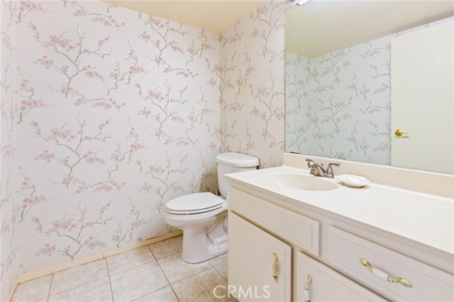 24055 Paseo Del Lago, Laguna Woods CA: https://media.crmls.org/medias/82dae9ca-67ba-49f5-804b-aa15be660f70.jpg
