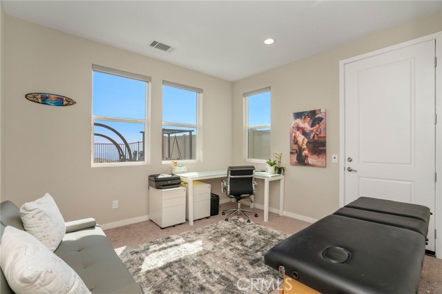 Detail Gallery Image 26 of 46 For 28511 Sparrow Way, Saugus,  CA 91350 - 5 Beds | 5 Baths