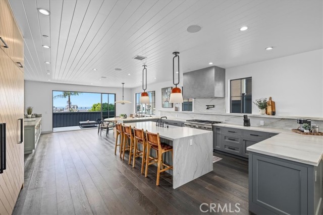 Detail Gallery Image 8 of 36 For 518 S Gertruda Ave, Redondo Beach,  CA 90277 - 3 Beds | 3 Baths