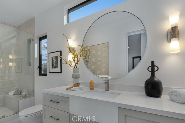 3011 Ocean Front Walk, Venice CA: https://media.crmls.org/medias/82dbaf28-bedc-4189-85db-3dba96f6e314.jpg