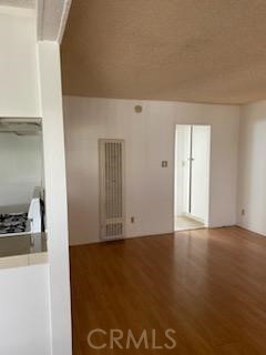 Detail Gallery Image 11 of 12 For 20954 Parthenia St #2,  Canoga Park,  CA 91304 - 1 Beds | 1 Baths