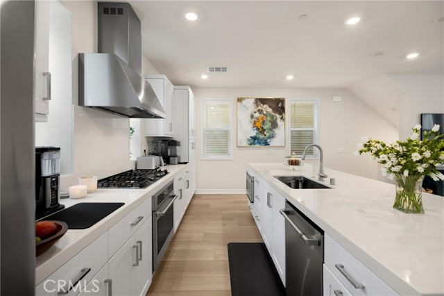 Detail Gallery Image 9 of 40 For 26 Crown Point, Rancho Mission Viejo,  CA 92694 - 2 Beds | 2/1 Baths