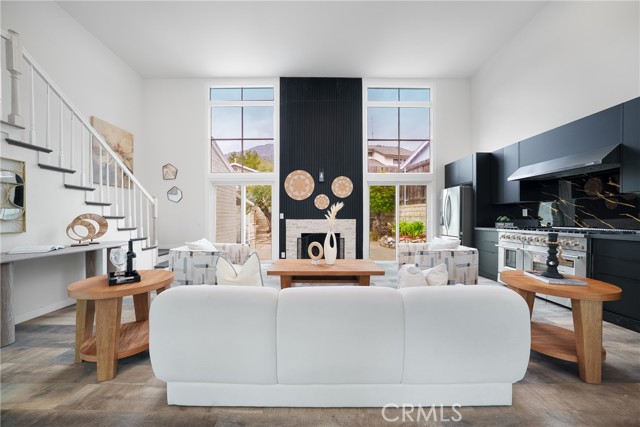 2423 Rockdell Street, La Crescenta CA: https://media.crmls.org/medias/82dc14e0-88f9-488b-b8b3-043dbe34ca66.jpg