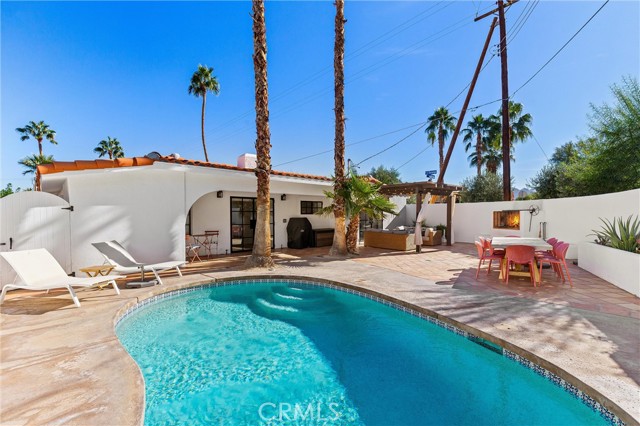 51991 Avenida Morales, La Quinta CA: https://media.crmls.org/medias/82dd318f-c6ef-4833-a4e8-0222c35e125b.jpg