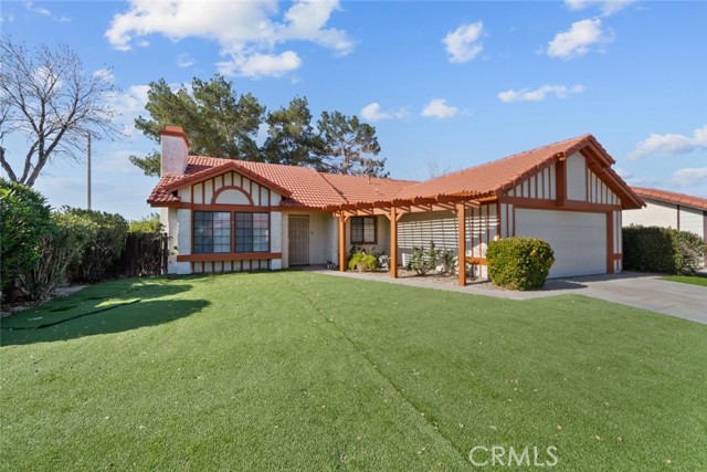 Detail Gallery Image 2 of 32 For 43203 27th St, Lancaster,  CA 93536 - 3 Beds | 2 Baths