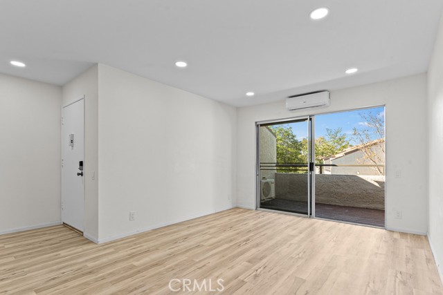 Detail Gallery Image 9 of 28 For 21921 Rimhurst Dr. #128-F,  Lake Forest,  CA 92630 - 2 Beds | 1 Baths