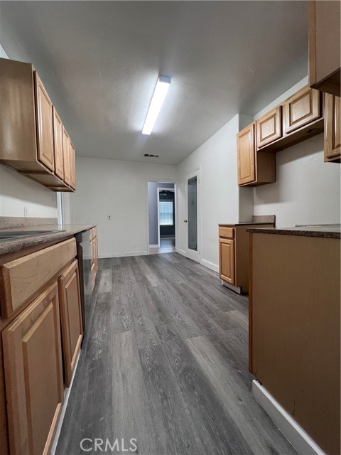 18639 Orange Street, Bloomington CA: https://media.crmls.org/medias/82dd79ed-0cc7-4d15-9ea7-f0f8e3d2e042.jpg