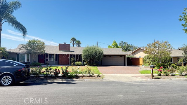 17922 Romelle Avenue, North Tustin CA: https://media.crmls.org/medias/82ddc524-157b-492b-9adf-43396616ac19.jpg