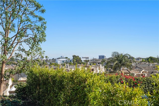 220 Prospect Avenue, Redondo Beach, California 90277, 3 Bedrooms Bedrooms, ,2 BathroomsBathrooms,Residential,Sold,Prospect,SB22084356