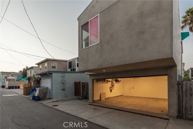 354 Longfellow Avenue, Hermosa Beach, California 90254, 3 Bedrooms Bedrooms, ,1 BathroomBathrooms,Residential,Sold,Longfellow,SB21263217