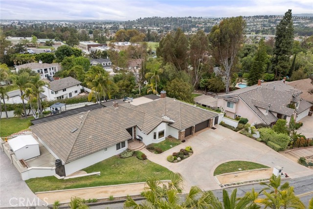 241 S Country Hill Road, Anaheim Hills CA: https://media.crmls.org/medias/82e02edf-7a50-4949-a691-ea4f6fdeab29.jpg