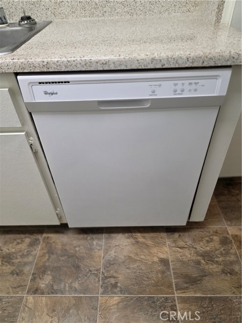 1460 W Foothill Boulevard, Upland CA: https://media.crmls.org/medias/82e0eb33-2bc2-474b-aa2b-92aa26e70bfb.jpg