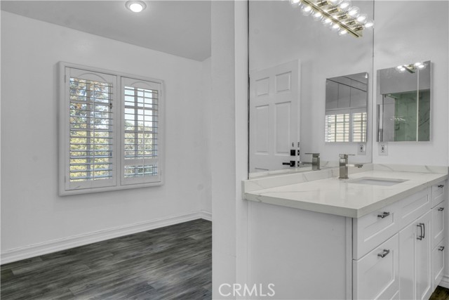 9455 Brandon Court, Northridge CA: https://media.crmls.org/medias/82e16db1-51fa-4148-963f-b86a0a362dd1.jpg