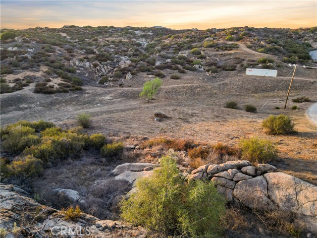45 Intrepid, Temecula CA: https://media.crmls.org/medias/82e1d323-075c-430d-a012-0d57f468f645.jpg