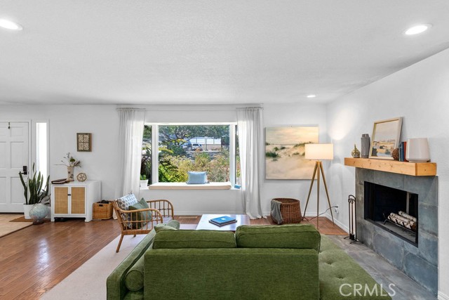 Detail Gallery Image 7 of 23 For 967 Capistrano Ct, San Luis Obispo,  CA 93405 - 5 Beds | 4 Baths