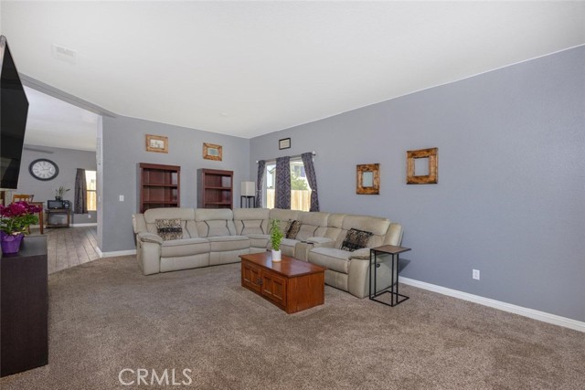 Detail Gallery Image 6 of 34 For 24871 Loire Ct, Hemet,  CA 92544 - 4 Beds | 2 Baths
