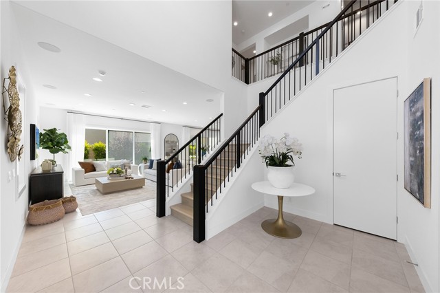 131 Bear Leaf Drive, Lake Forest CA: https://media.crmls.org/medias/82e32976-b112-48b0-a61b-c6ecdcca9c4f.jpg