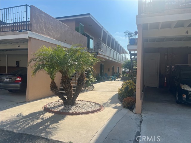 Image 2 of 13 For 218 Lomita  