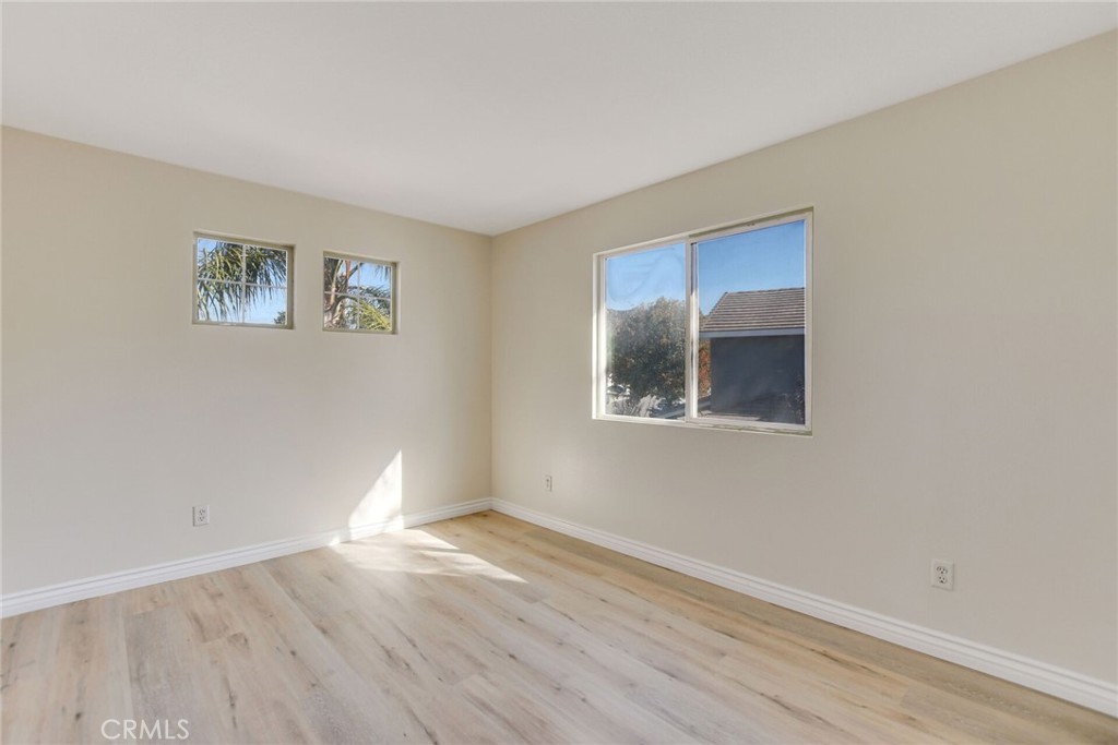 MLS #IV25270136 image #37