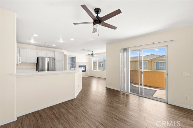 39719 Princeton Way, Murrieta CA: https://media.crmls.org/medias/82e4e22a-2a32-41a3-ba31-3d1aaeab9822.jpg