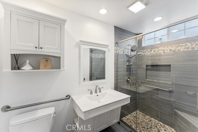 Detail Gallery Image 25 of 33 For 11729 Sleeper, Tustin,  CA 92782 - 4 Beds | 3/1 Baths