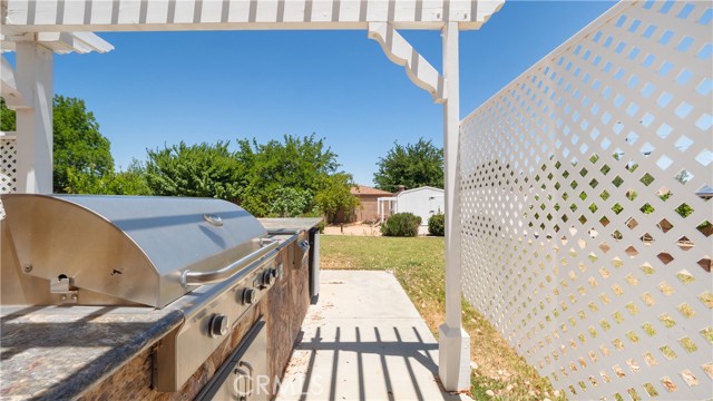4309 W Avenue K12, Lancaster CA: https://media.crmls.org/medias/82e56ce3-b95a-4e94-b6fa-0084f4967033.jpg
