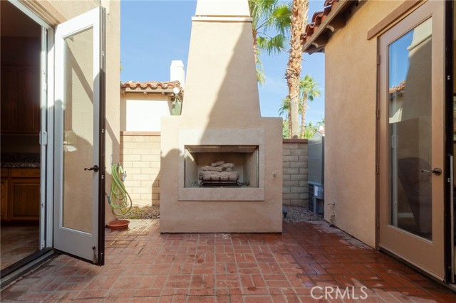 Detail Gallery Image 4 of 33 For 1793 Pintura Cir, Palm Springs,  CA 92264 - 3 Beds | 3/1 Baths