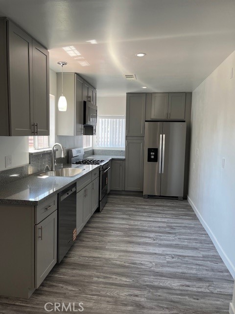 9025 Gullo Avenue, Arleta CA: https://media.crmls.org/medias/82e6332a-18a3-4937-8bce-3a67b38908b1.jpg