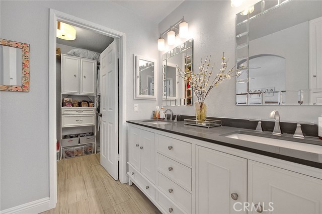 13563 Meadow Crest Drive, Chino Hills CA: https://media.crmls.org/medias/82e63d7d-55b0-4725-9d6f-c1fc1f3ac313.jpg