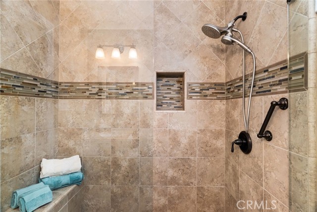 Detail Gallery Image 24 of 47 For 236 Granada Ave, Long Beach,  CA 90803 - 2 Beds | 2 Baths
