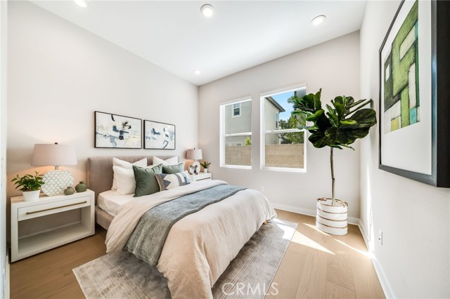 Detail Gallery Image 2 of 58 For 301 Brackens, Lake Forest,  CA 92630 - 4 Beds | 4 Baths