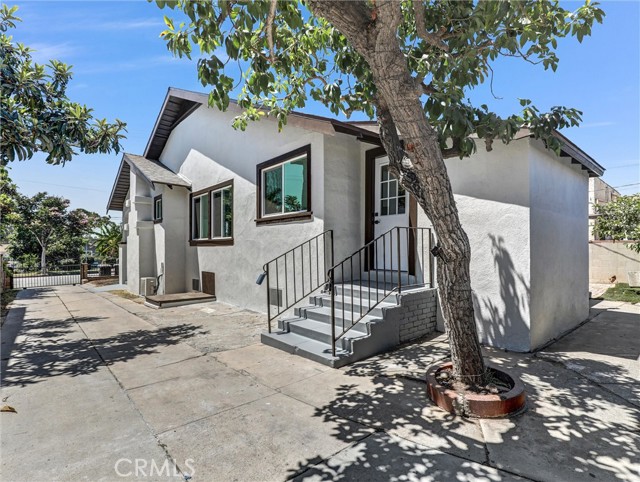 410 S Ford Boulevard, Los Angeles CA: https://media.crmls.org/medias/82e6d54b-6a5f-4cc4-8cf9-64fe11488743.jpg