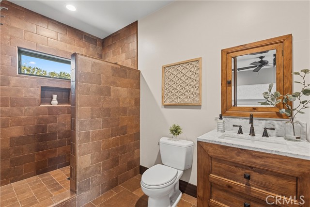 Detail Gallery Image 21 of 72 For 41570 Avenida Bordeaux, Temecula,  CA 92592 - 6 Beds | 4/1 Baths