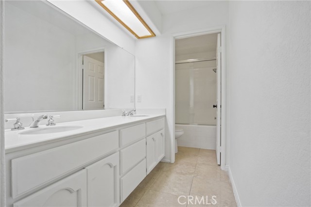 35 Wisteria Place, Aliso Viejo CA: https://media.crmls.org/medias/82e71fc9-574a-421d-a368-38e8961b16e6.jpg