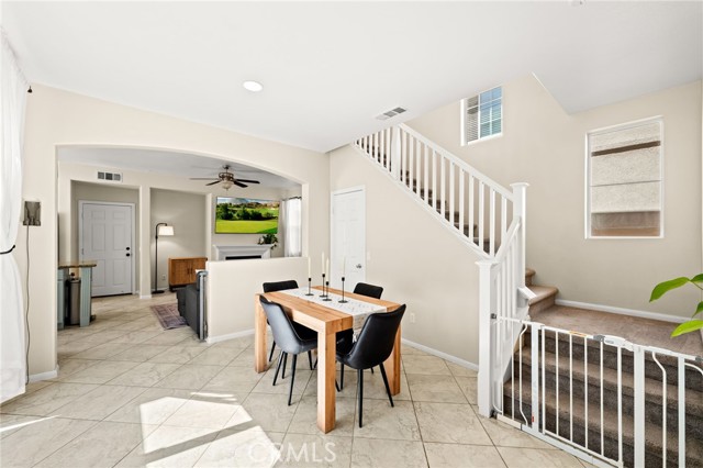 27620 Desert Gold Court, Murrieta CA: https://media.crmls.org/medias/82e7771d-7648-48ce-a1a5-0c263df20239.jpg