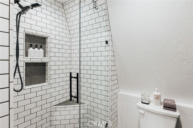 Detail Gallery Image 37 of 43 For 1106 Rocky Mountain Rd, Big Bear City,  CA 92314 - 2 Beds | 2 Baths