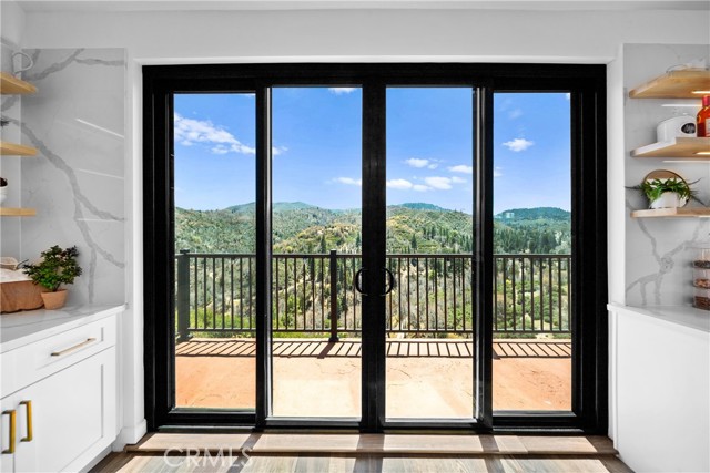 791 Cypress Road, Cedar Glen CA: https://media.crmls.org/medias/82e792b3-726c-4a09-b435-eb7e424ba04e.jpg