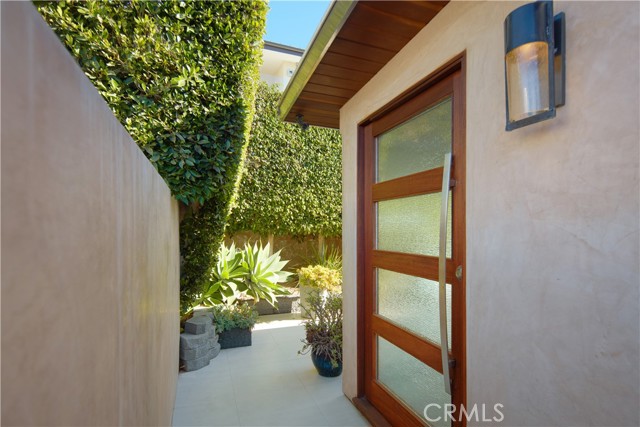 Detail Gallery Image 34 of 43 For 2680 Victoria Dr, Laguna Beach,  CA 92651 - 3 Beds | 3/1 Baths