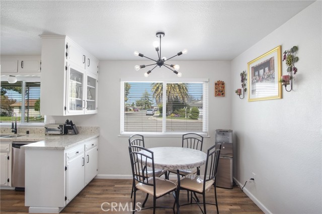 372 Terri Drive, Atwater CA: https://media.crmls.org/medias/82ea4aa3-5c49-4eae-b857-2ccb7d7bf22c.jpg