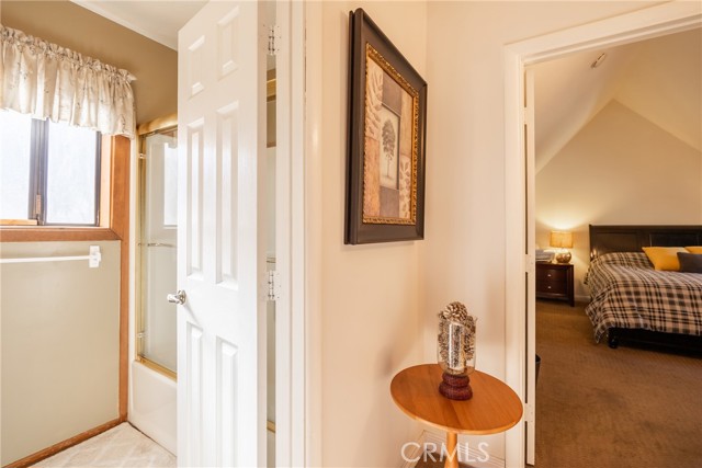 301 Downey Drive, Big Bear City CA: https://media.crmls.org/medias/82ea604e-16d3-4d05-bc7c-b238cf7396fe.jpg