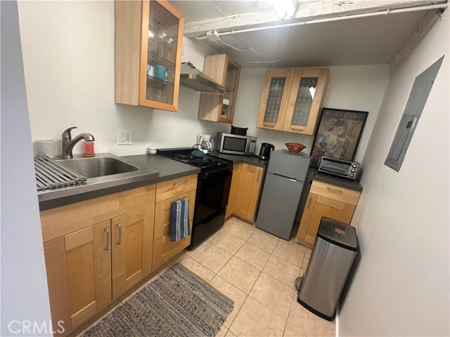 Detail Gallery Image 11 of 18 For 8601 Wonderland Ave #1,  Los Angeles,  CA 90046 - 1 Beds | 1 Baths