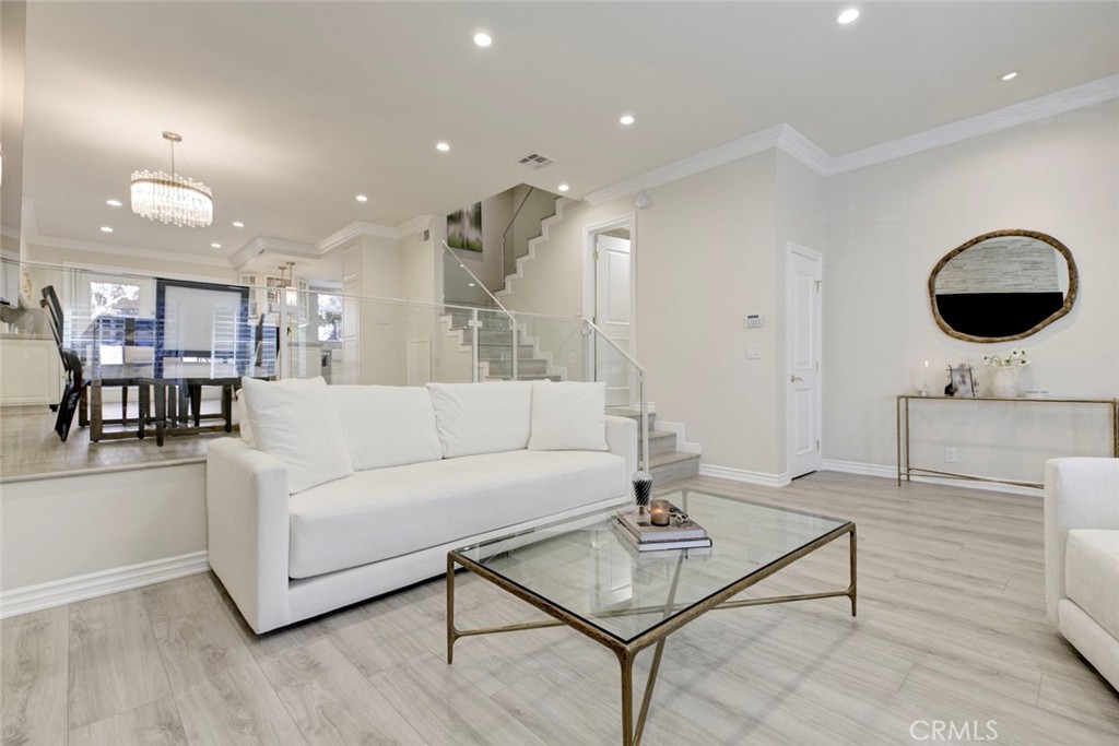 4342 Coldwater Canyon #3
