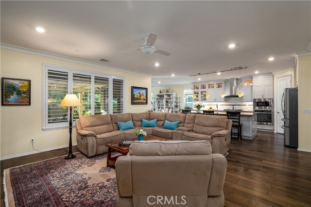 Detail Gallery Image 10 of 49 For 1371 Camino Sueno, Hemet,  CA 92545 - 3 Beds | 3 Baths