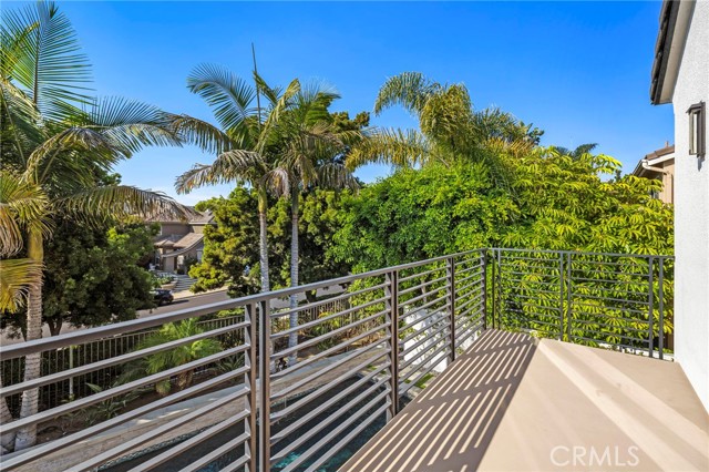 106 Plaza Via Sol, San Clemente CA: https://media.crmls.org/medias/82ed3dc4-e7b9-43c9-92de-35a0a6a7e339.jpg