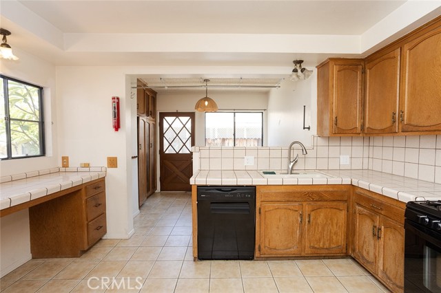 Detail Gallery Image 15 of 40 For 1205 Central Ave, Fullerton,  CA 92831 - 3 Beds | 2 Baths